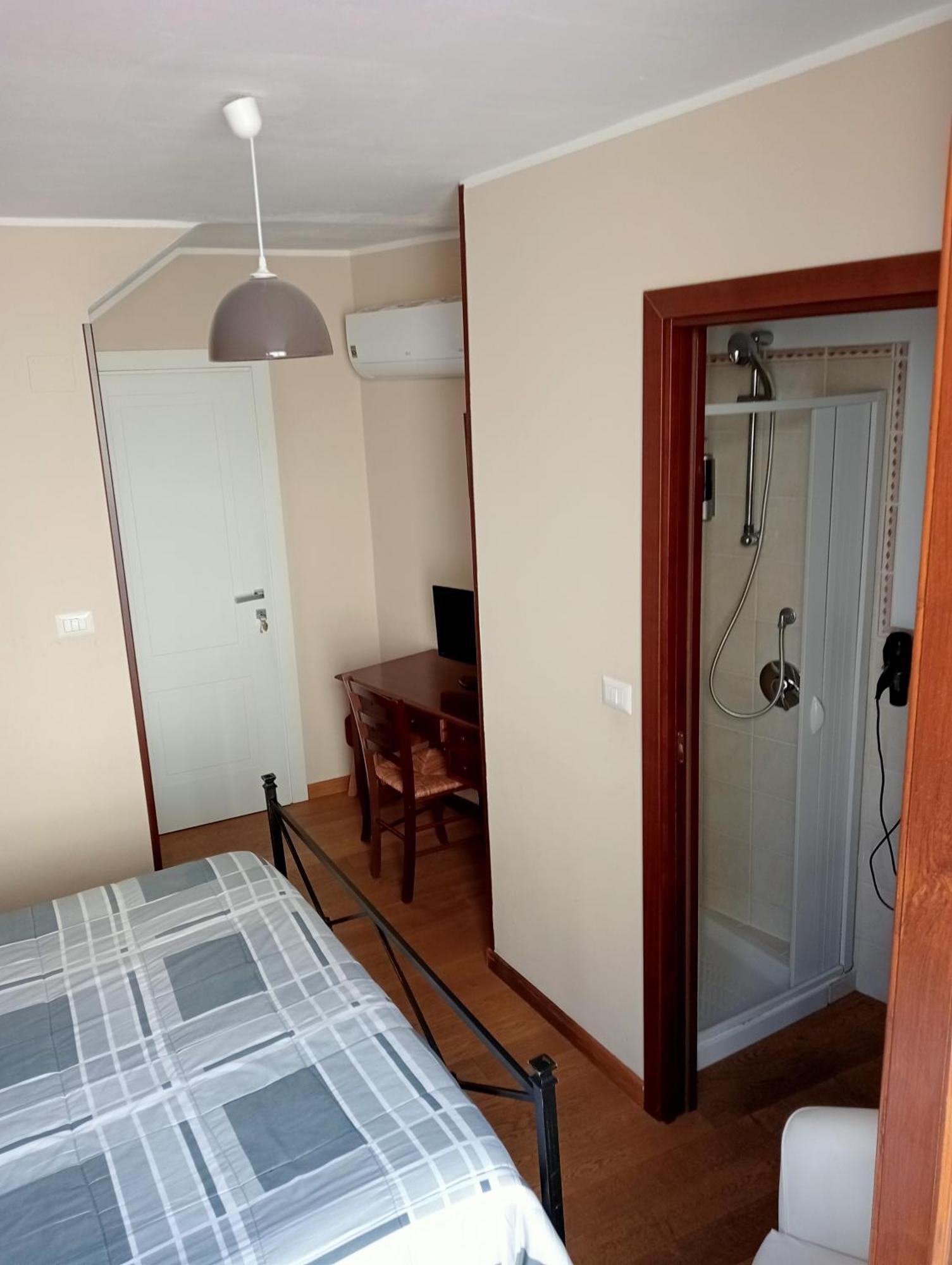 San Nicolo Holiday Home 蒙塔尔巴诺埃利科纳 外观 照片