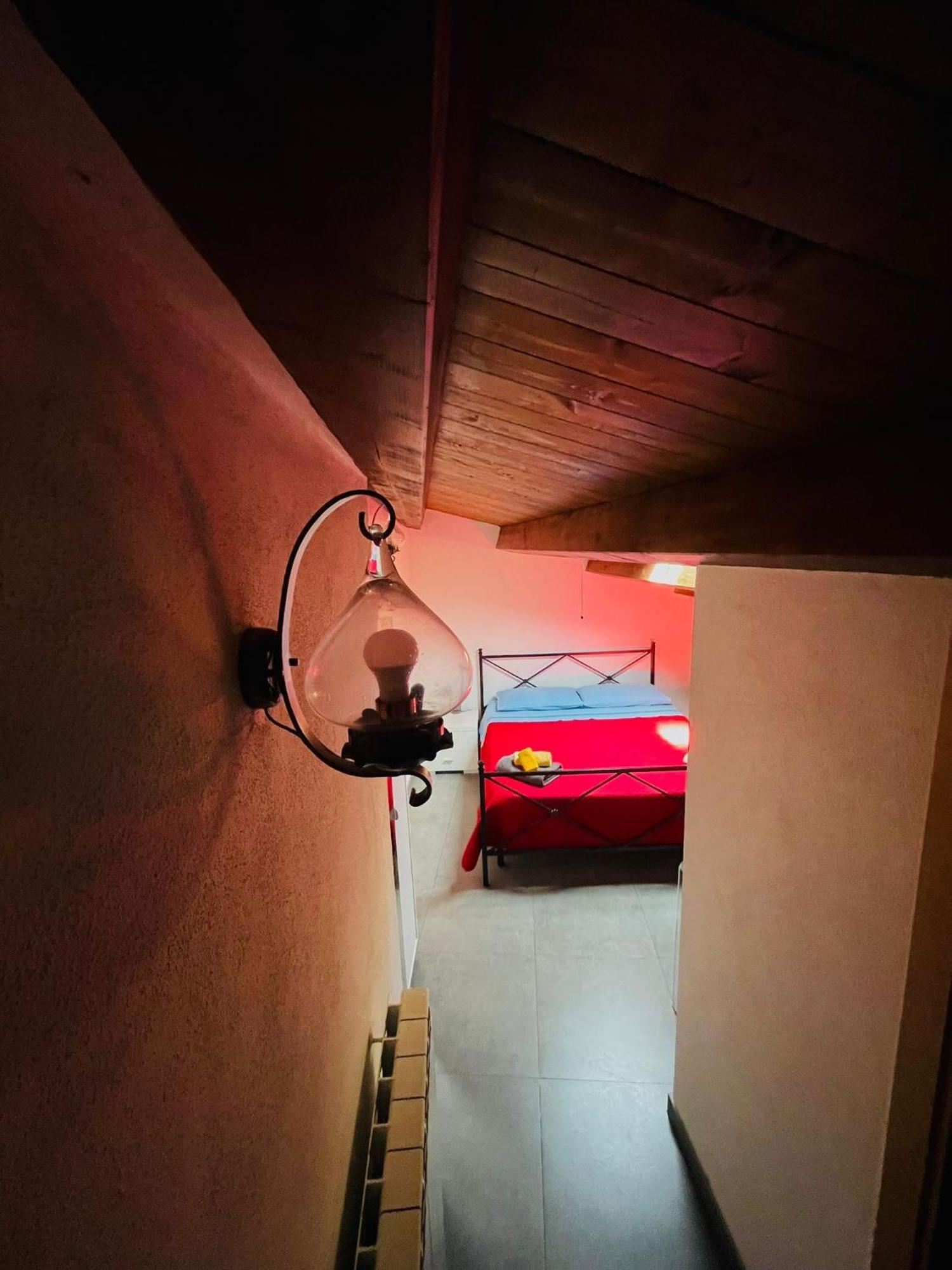 San Nicolo Holiday Home 蒙塔尔巴诺埃利科纳 外观 照片