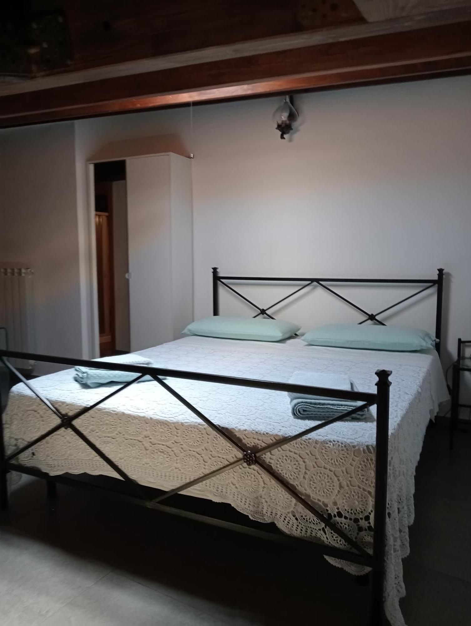 San Nicolo Holiday Home 蒙塔尔巴诺埃利科纳 外观 照片