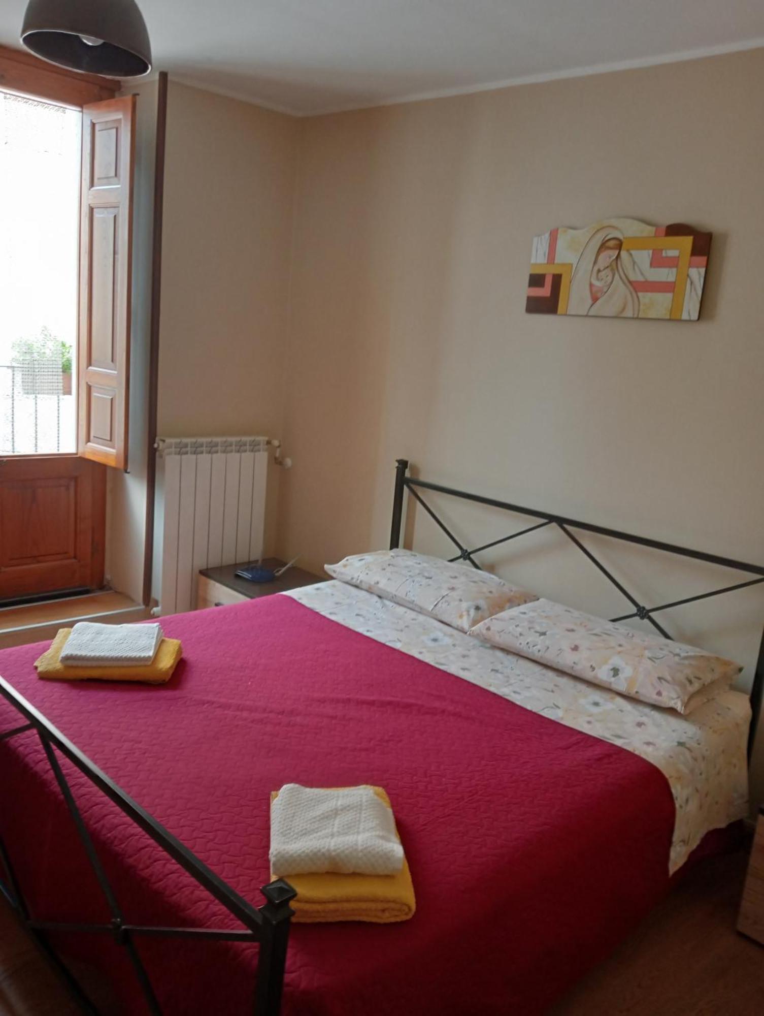 San Nicolo Holiday Home 蒙塔尔巴诺埃利科纳 外观 照片