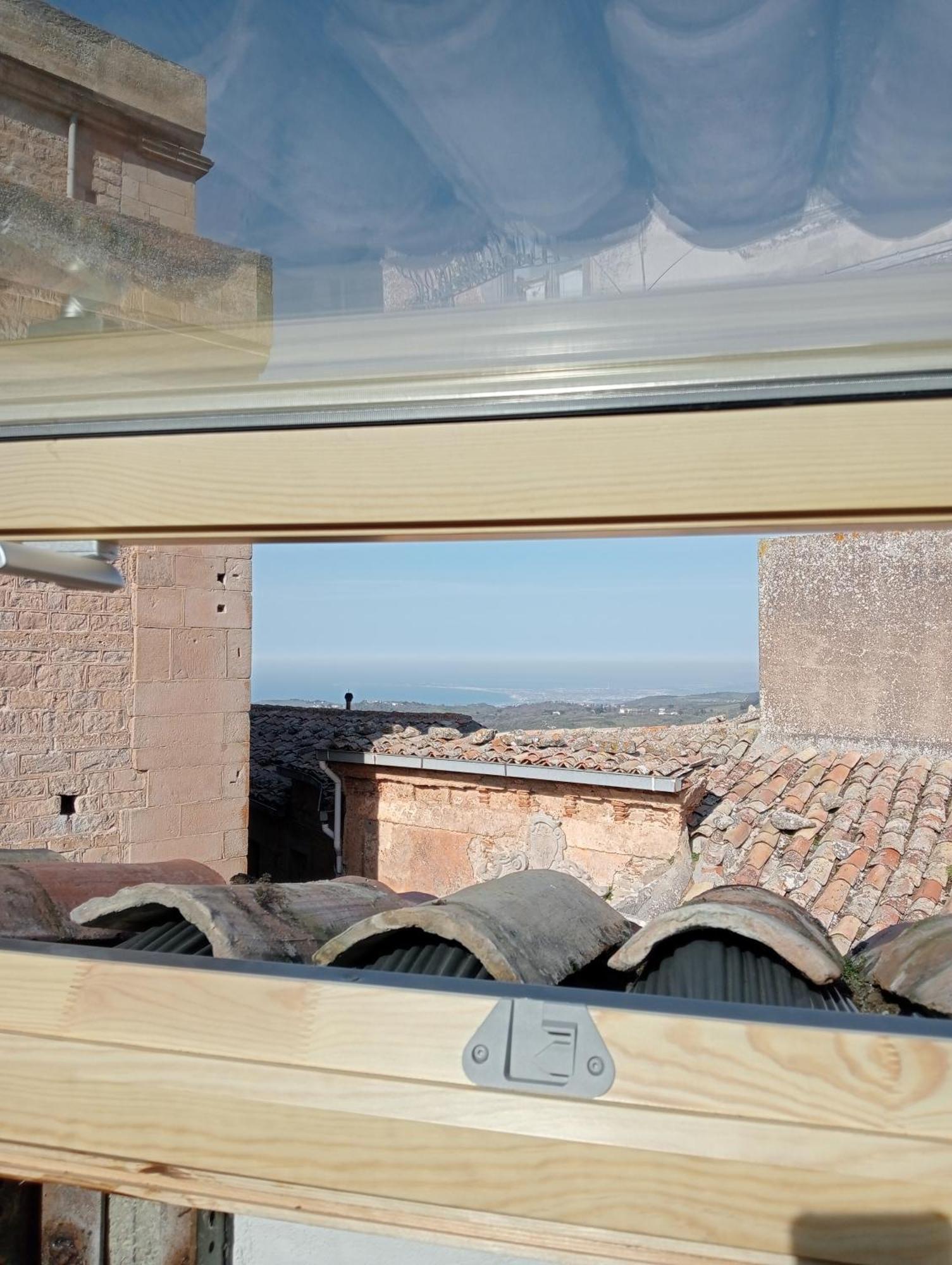 San Nicolo Holiday Home 蒙塔尔巴诺埃利科纳 客房 照片