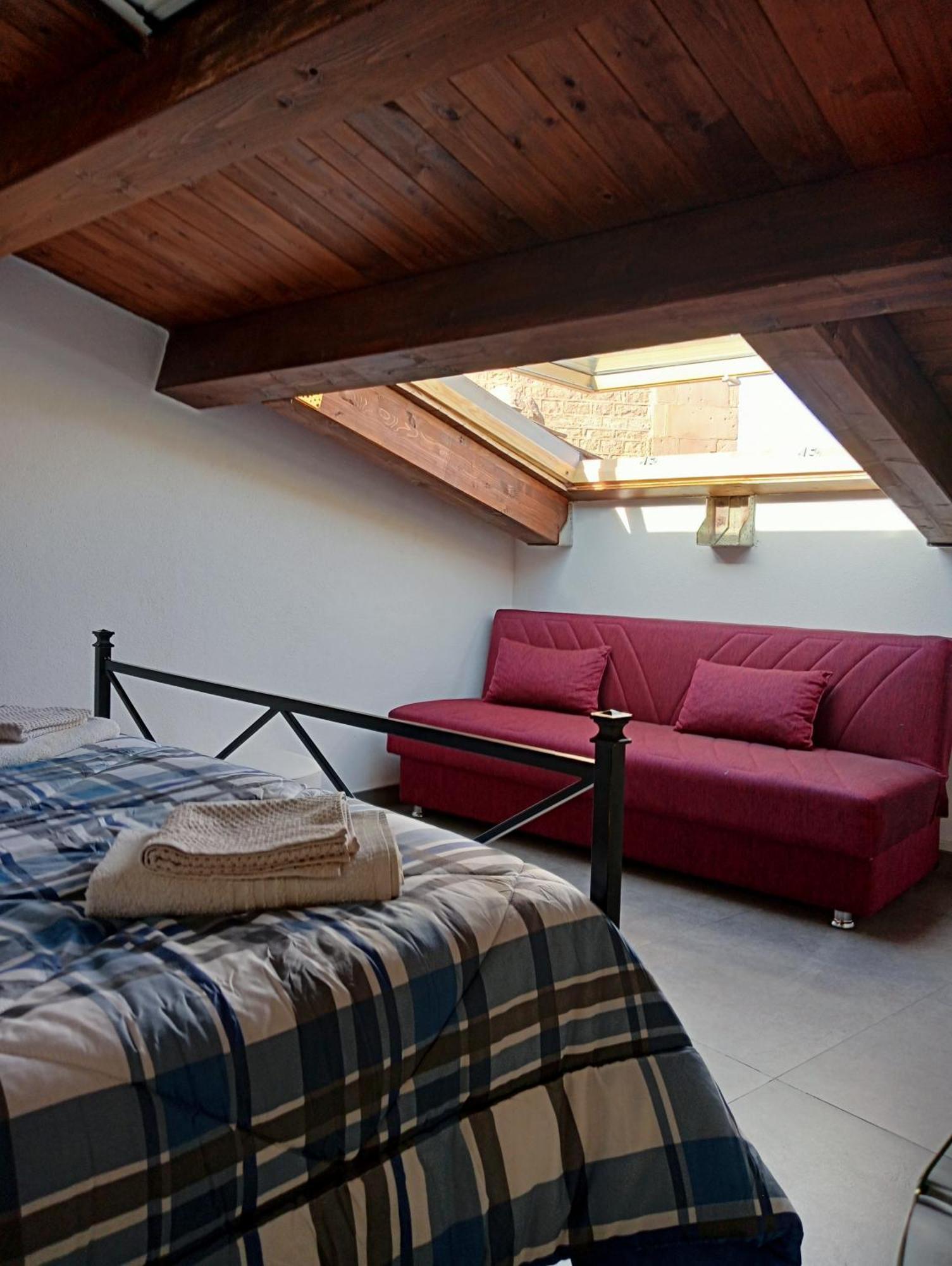 San Nicolo Holiday Home 蒙塔尔巴诺埃利科纳 外观 照片