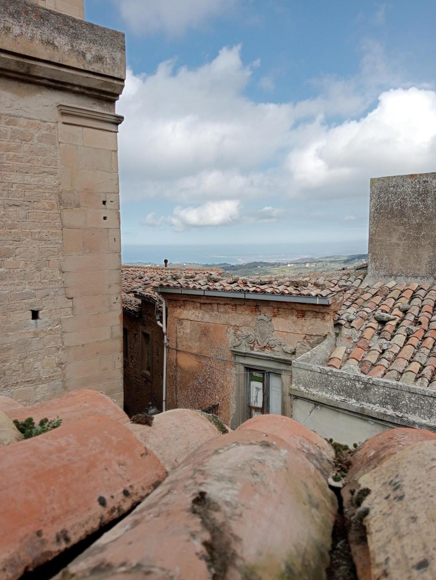 San Nicolo Holiday Home 蒙塔尔巴诺埃利科纳 客房 照片