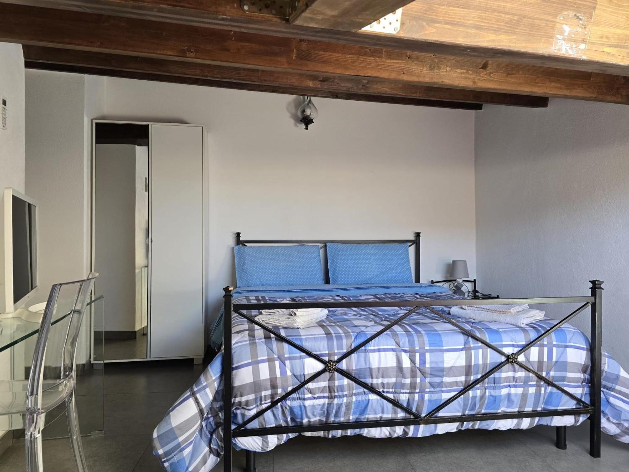 San Nicolo Holiday Home 蒙塔尔巴诺埃利科纳 客房 照片